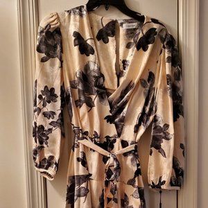 V-Neck Floral 3/4 Sleeved dress